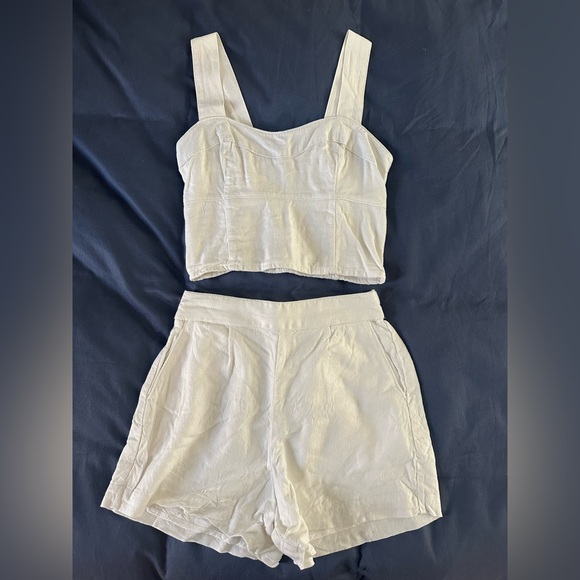 Abercrombie & Fitch Linen-Blend Pull-On Shorts - Picture 5 of 5